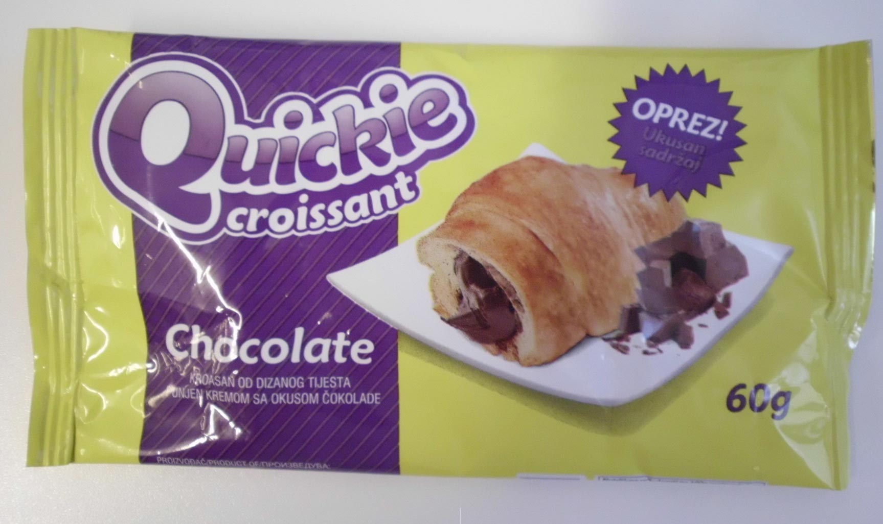 Croissant jemné pečivo s kakaovou náplňou
