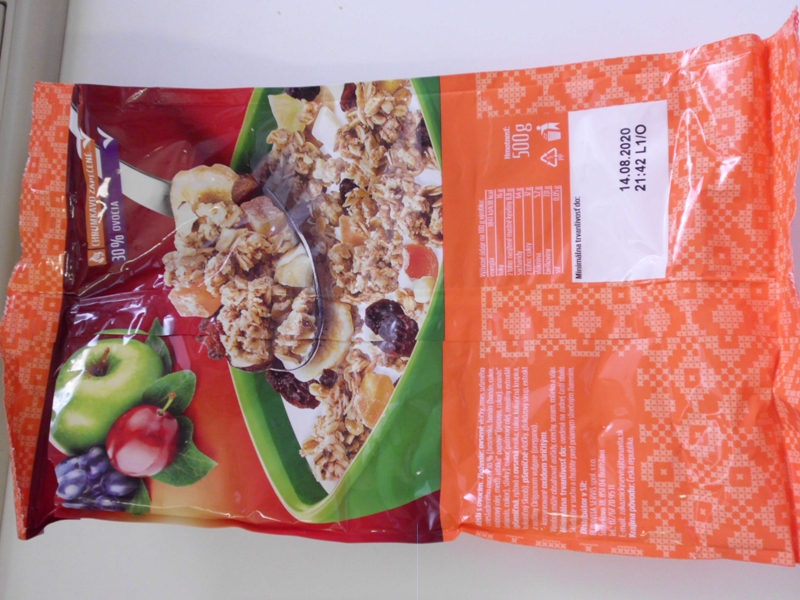 Müsli s ovocím nadlimitné množstvo ochratoxínu A=7 µg/kg