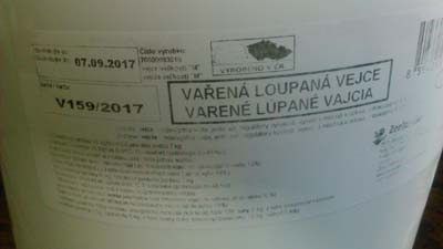Varené vajcia lúpané s prítomnosťou rezíduí pesticídu fipronilu Varené vajcia lúpané